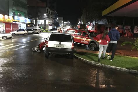 Jovem Sofre Ferimentos Em Colis O No Centro De Smoeste