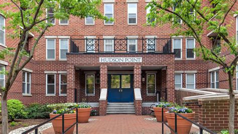 Hudson Point Apartments - Downtown Jersey City - 131 Dudley St ...