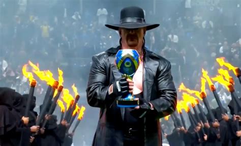 The Undertaker Lo Show In Arabia Saudita Entusiasma I Fan E Cristiano