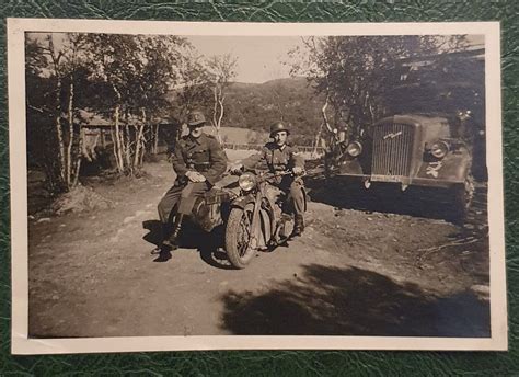 Foto Gebirgsjäger Krad Zündapp 750 Opel Blitz Renntierkopf Wappen