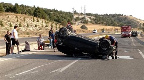 Emniyet Kemeri Hayat Kurtard Takla Atan Otomobilden Yara Almadan