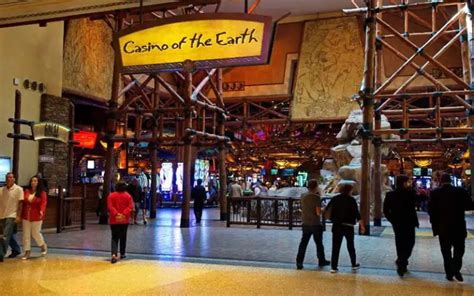 Connecticut Casinos – 4 Best Casinos in CT and Nearby - Connecticut Entertainer