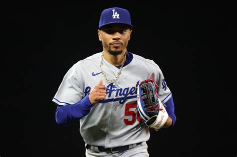 Mookie Betts is back atop Dodgers lineup after missing a game for HBP ...