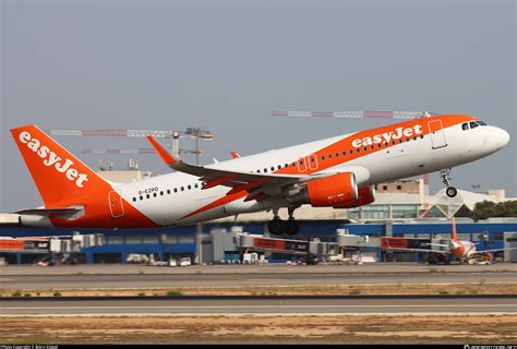 G EZPD easyJet Airbus A320 214 WL Photo by BjörnD ID 1468234