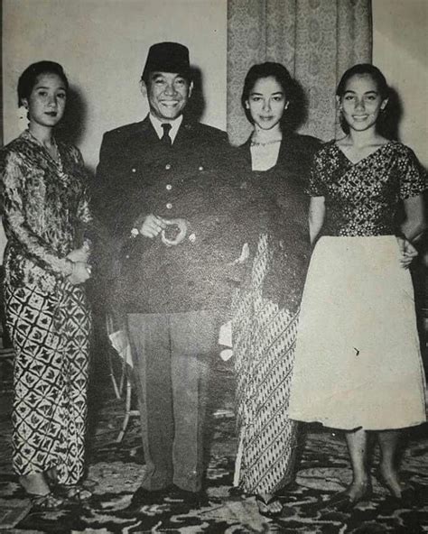 Ir Soekarno Indriati Iskak Citra Dewi Mieke Wijaya 1959 Revolusi