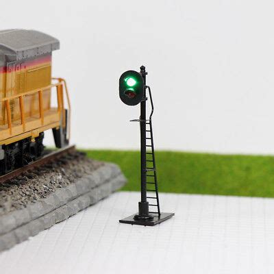 3pcs Model Railway HO Scale Traffic Signal 2 Lights Block Signal 6cm