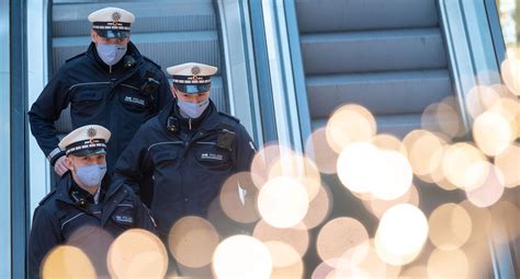 Polizeiliche Corona Bilanz der Weihnachtsfeiertage Baden Württemberg de