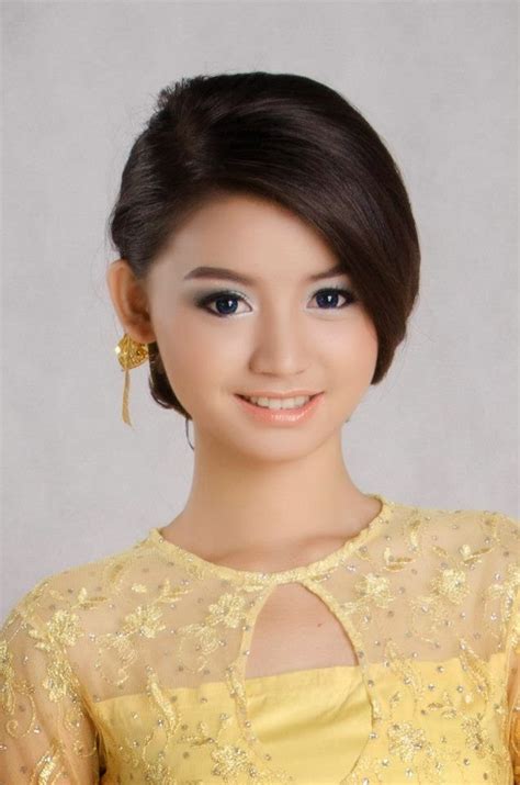 Khin Wint Wah Myanmar Model Shwecute