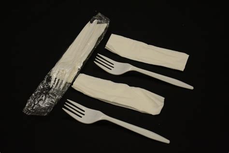 Plastic Cutlery Kits - R&C Enterprises Limited