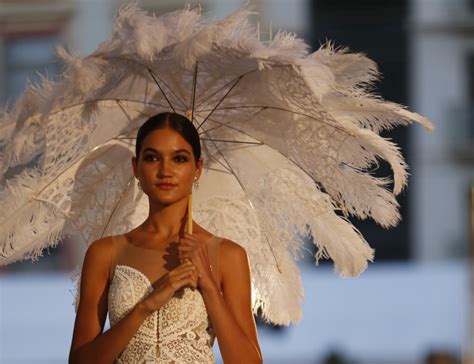 Éxito de la Pasarela Larios Fashion Week en Málaga AZ Costa del Sol