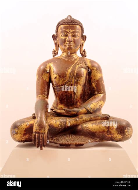 Shakyamuni Buddha Hi Res Stock Photography And Images Alamy