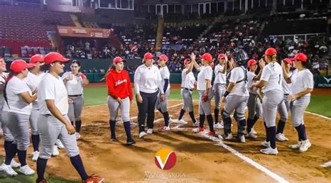 El Águila de Veracruz Femenil presenta a sus jugadoras Revista Sin Recreo