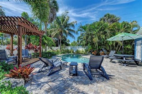 3 Mermaids - Salty Mermaid