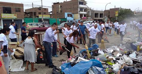 Comas Recogen M S De Toneladas Basura En Calles Del Distrito