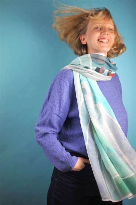 Foulard Voir La S Lection De Lou Saison N Une Tole De Soie Pour S