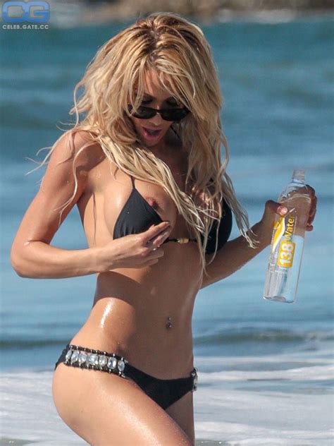 Dalia Elliott Nude Pictures Onlyfans Leaks Playboy Photos Sex Scene