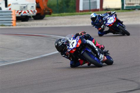 Zweiter Lauf Des Yamaha R3 Blu CRU Cup In Dijon