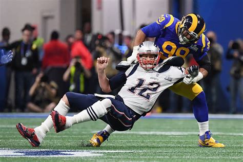 Aaron Donald Favored To Win Defensive Player Of The Year Cardiac Hill