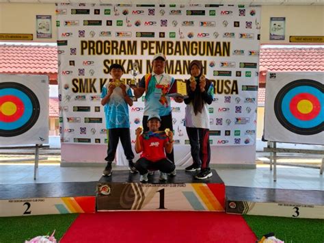 Wakili Indonesia Atlet Kota Tebing Tinggi Juara Umum Turnamen Panahan