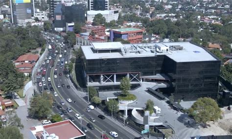 Ricardo Salinas Pliego estrena escuela así es la Universidad de la