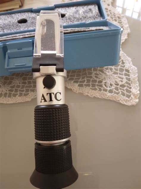 Refraktometar za MED - ATC, nov