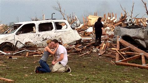 Mormones Trabajan Con Autoridades De Oklahoma Para Apoyar A Víctimas De Los Tornados