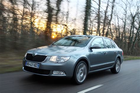 Renault Latitude Skoda Superb Vainqueur Par Ko