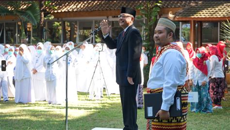 Upacara HUT RI Ke 78 Berjalan Khidmat Ketika Dokter Menjadi Petugas