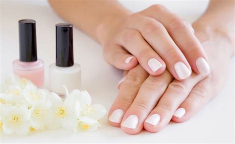 Infected cuticles: causes and the best treatment for cuticle damage