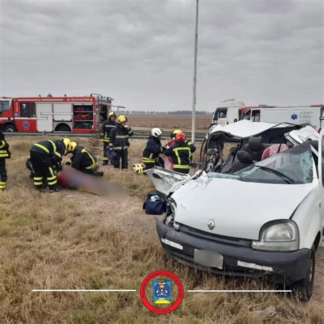 Leones accidente por alcance en Autopista Córdoba Rosario entre un