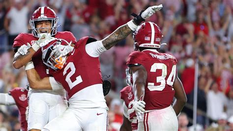 Carson Beck throws costly INT as Bama thwarts Georgia's late comeback ...