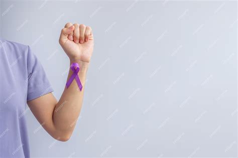 Фиолетовая лента за насилие поджелудочная железа рак яичек эпилепсия ...