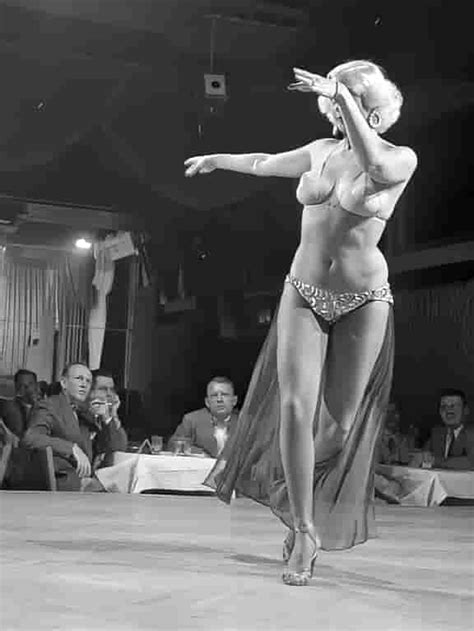 Vintage Stripper Porn Pics Sensual Lap Dancer Teases With Nude Retro Women In Classic