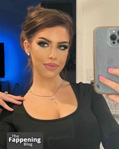 Isabella Maria DeLuca Nude Photos Videos TheFappening