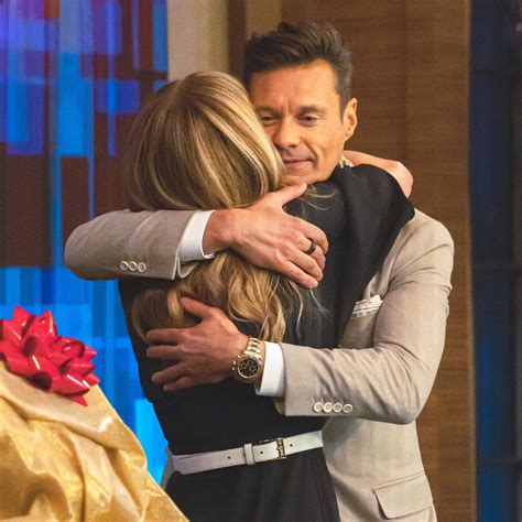 Ryan Seacrest reveals the gift Kelly Ripa gave him for 'Live' exit