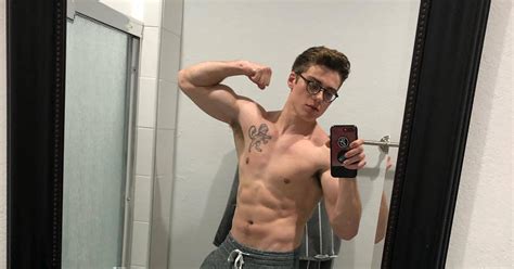 Blake Mitchel Hot Pics