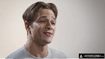 Hot Stud Shows How He Jerks Off XNXX