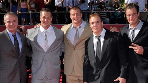 Rob Gronkowski and bros will appear on "Family Feud"