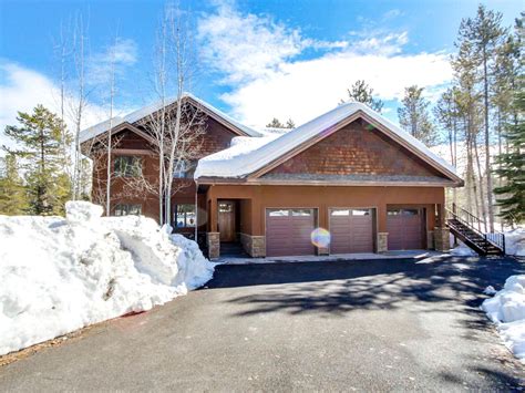 Lakeside Cabin in Donnelly, Idaho