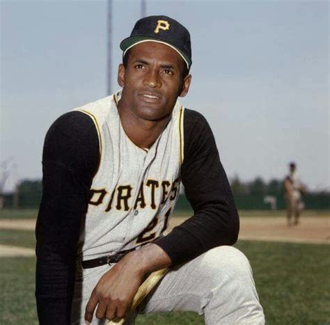 Roberto Clemente 3000 Hits 15x All Star Gold Glove Winner 2x Champ