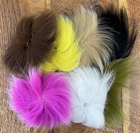 Arctic Fox Tail Hair - Blue Ribbon Flies