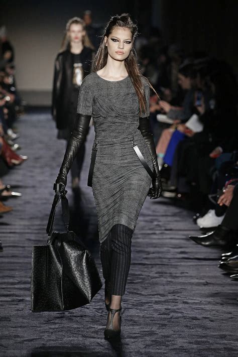 Max Mara Ready To Wear Fashion Show Collection Fall Winter