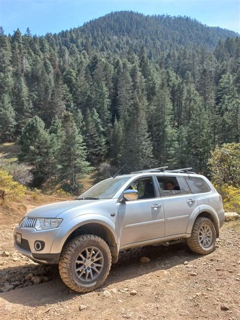 Mitsubishi Montero Sport Montero Sport Montero 4x4 Autos