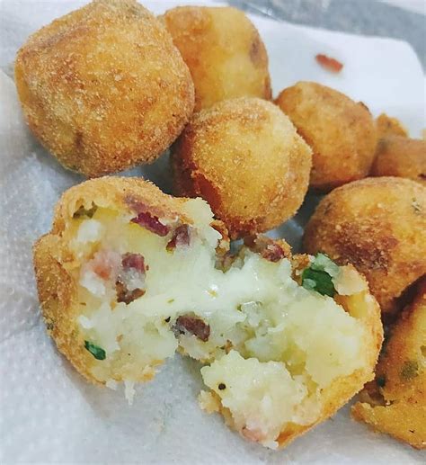 Bolinho De Batata Recheado Queijo