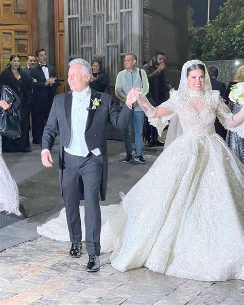 FOTOS Alexis Ayala y Cinthia Aparicio se casan en la Basílica de