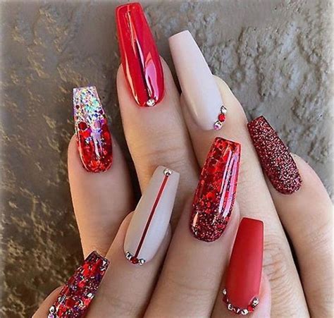 50 Festive Red Coffin Christmas Nails to Inspire You | Xuzinuo