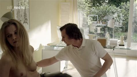 Naked Henrike von Kuick in Nord Nord Mord Clüver und fremde Frau