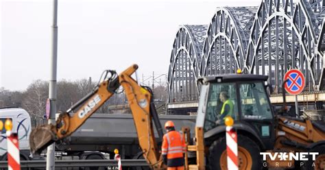 ГЛАВНОЕ ЗА 13 ФЕВРАЛЯ Правописание слова гривна строительство Rail