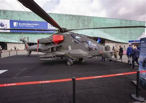 Leonardo Presenta L Elicottero AW249 A Eurosatory Tecnologia E