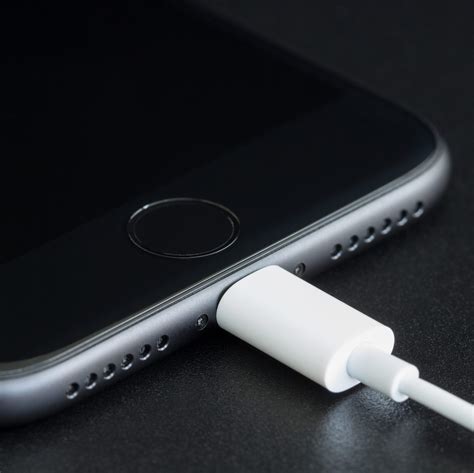 How To Clean Your Iphone’s Charging Port Reader S Digest